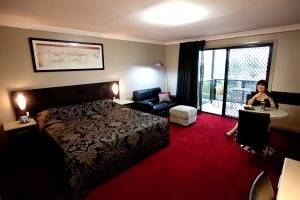 Cattleman's Apartments - Accommodation in Surfers Paradise 4