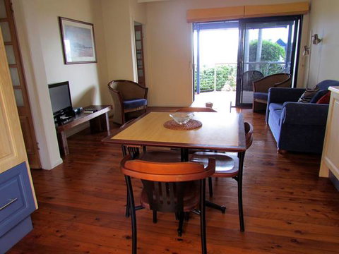 Club Yamba Luxury Hilltop Villas - Accommodation in Surfers Paradise 1