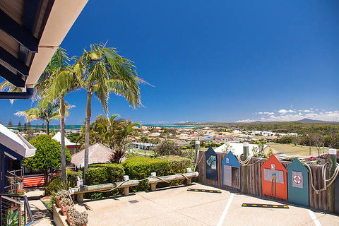 Club Yamba Luxury Hilltop Villas - Accommodation in Surfers Paradise 14