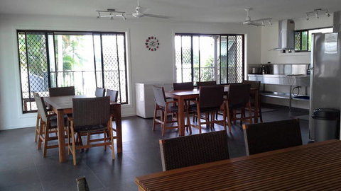 Colonial Tweed Holiday & Home Park - Accommodation in Surfers Paradise 1