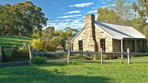Adelaide Hills Country Cottages - Gum Tree Cottage - Accommodation in Surfers Paradise 3