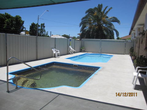 Dragon Phoenix Resort & Restaurant - Accommodation in Surfers Paradise 1