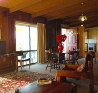 Hayloft - Accommodation in Surfers Paradise