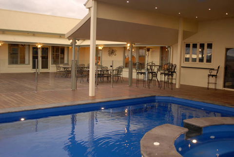 Ledcourt Waters - Accommodation in Surfers Paradise 8