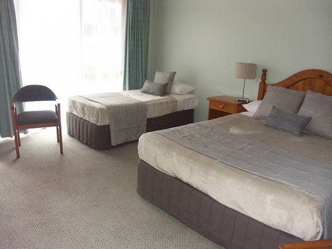 Melaleuca Motel - Accommodation in Surfers Paradise 0