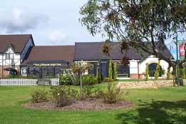 Mick O'Sheas Irish Pub Motel - Accommodation in Surfers Paradise 0