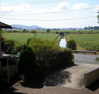 Poinciana Motel - Accommodation in Surfers Paradise