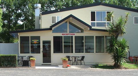Poplar Caravan Park - Accommodation in Surfers Paradise 1