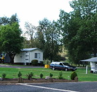 Poplar Caravan Park - Accommodation in Surfers Paradise