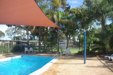 Acclaim Prospector Holiday Park - Accommodation in Surfers Paradise 2
