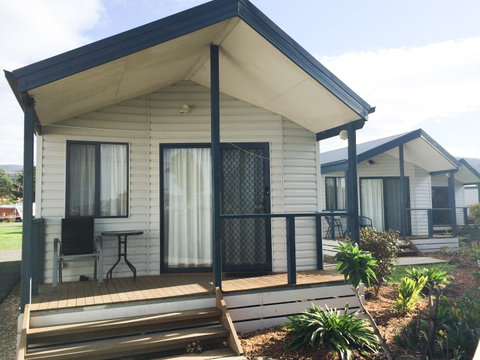 Snug Beach Cabin & Caravan Park - Accommodation in Surfers Paradise 5