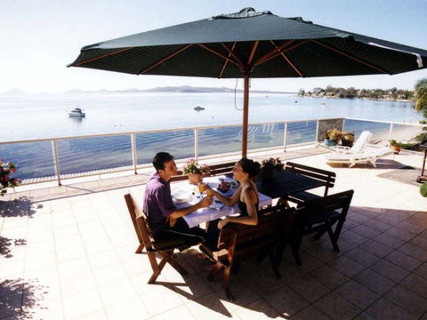 The Mitchells Waterfront Bed & Breakfast - Accommodation in Surfers Paradise 2