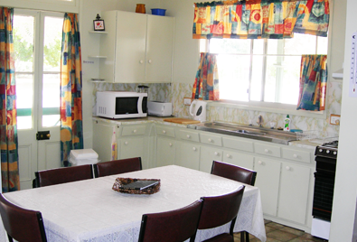 Woodies Cottage - Accommodation in Surfers Paradise 1