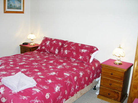 Woodies Cottage - Accommodation in Surfers Paradise 9