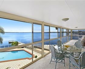 Waterfront Paradise - Accommodation in Surfers Paradise 2