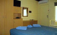 Benjamin Singleton Motel - Singleton - Accommodation in Surfers Paradise 0