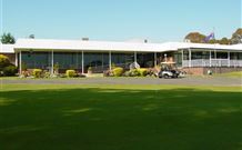 Tenterfield Golf Club And Fairways Lodge - Tenterfield - Accommodation in Surfers Paradise 3