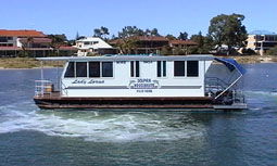 Dolphin Houseboat Holidays - Accommodation in Surfers Paradise 0