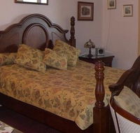 Muscatels - Accommodation in Surfers Paradise