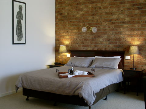 Federation Motor Inn - Accommodation in Surfers Paradise 0