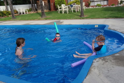 Federation Motor Inn - Accommodation in Surfers Paradise 1