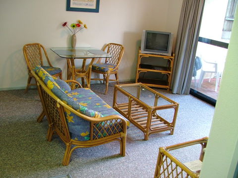 Hospital Grove Apartments - Accommodation in Surfers Paradise 2