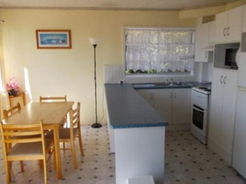 Skyline Holiday Units - Accommodation in Surfers Paradise 3