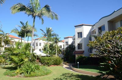 Golden Riviera Beach Resort - Accommodation in Surfers Paradise 7