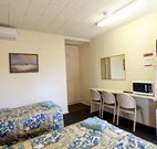 Wattle Tree Motel - Cootamundra - Accommodation in Surfers Paradise