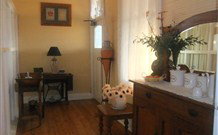 Lake View Farm House - Accommodation in Surfers Paradise 1