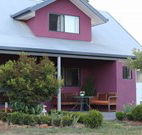 Magenta Cottage Accommodation and Art Studio - Accommodation in Surfers Paradise