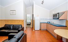 Ocean Dreaming Holiday Units - Accommodation in Surfers Paradise 1