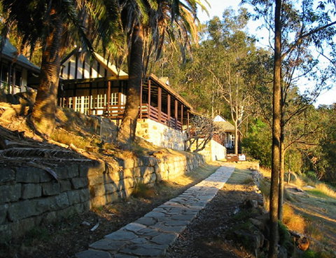 Sydney - Pittwater YHA - Accommodation in Surfers Paradise 1