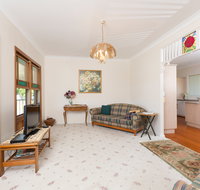 Cranford Waterfront Cottage - Accommodation in Surfers Paradise