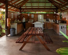 Fishery Falls Holiday Park - Accommodation in Surfers Paradise 1