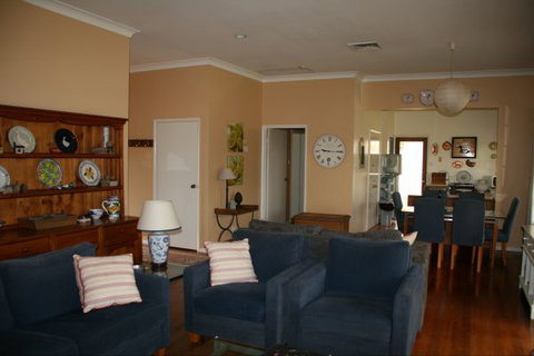 Elderslie House - Accommodation in Surfers Paradise 65