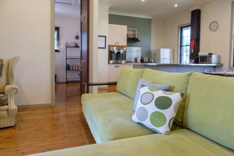 Elderslie House - Accommodation in Surfers Paradise 130