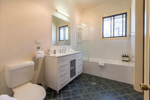 Elderslie House - Accommodation in Surfers Paradise 131
