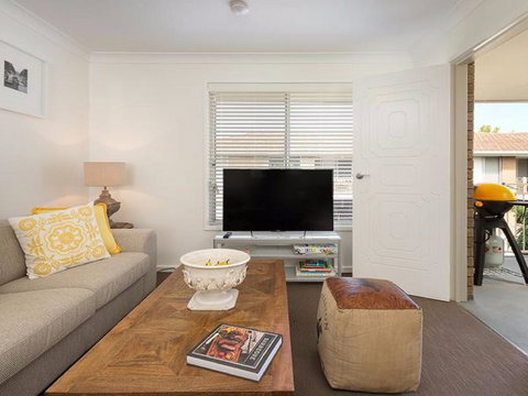 Relax On Regina - Accommodation in Surfers Paradise 19