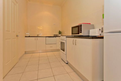 Relax On Regina - Accommodation in Surfers Paradise 33