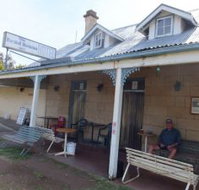 Marshall McMahon Inn - Accommodation in Surfers Paradise