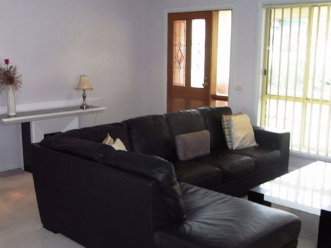 Relax On Regina - Accommodation in Surfers Paradise 62