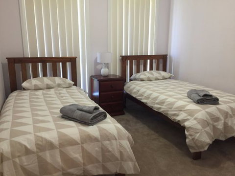 Relax On Regina - Accommodation in Surfers Paradise 64