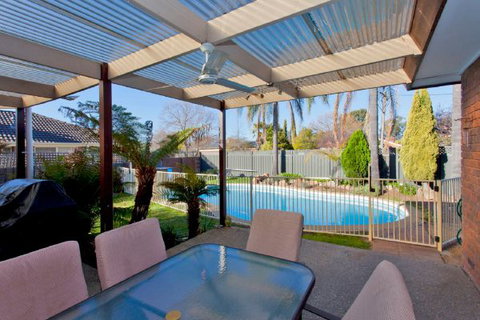Relax On Regina - Accommodation in Surfers Paradise 75