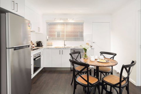 Relax On Regina - Accommodation in Surfers Paradise 44