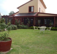 Nightingale Wines Luxury Villas - Accommodation in Surfers Paradise
