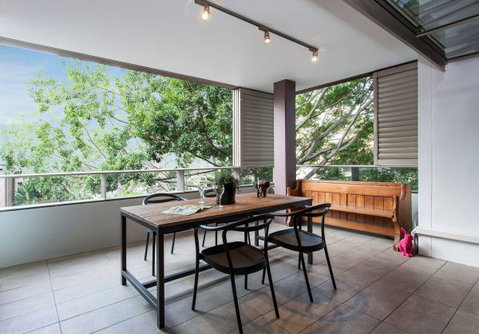 The Essence Of Paddington Living - Accommodation in Surfers Paradise 8