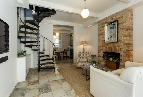 The Essence Of Paddington Living - Accommodation in Surfers Paradise 0