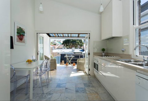 The Essence Of Paddington Living - Accommodation in Surfers Paradise 2