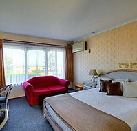 Raglan Motor Inn - Accommodation in Surfers Paradise